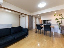 【神奈川県/川崎市宮前区宮前平】グランノア宮前平 リビング・ダイニング：(左奥)和室