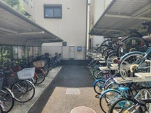 【神奈川県/川崎市高津区久本】ルネサンスフォルム溝の口 駐輪場