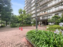 【東京都/府中市押立町】コープ野村府中武蔵野台 3号棟 アプローチ