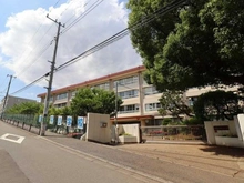 【神奈川県/川崎市宮前区宮前平】プラウドシティ宮崎台イーストコート 宮前平小学校（現地より約450m）