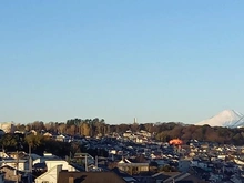 【神奈川県/横浜市神奈川区松ケ丘】アトレフォルム横濱松ヶ丘 眺望：富士山が望めます。（天候による、ズームあり）