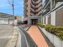 【神奈川県/川崎市高津区坂戸】グランイーグル溝の口 アプローチ