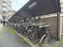 【神奈川県/横浜市泉区上飯田町】いずみ中央ガーデンハウス 駐輪場