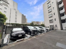 【神奈川県/川崎市高津区二子】アールブラン二子多摩川 駐車場
