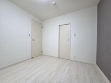 【神奈川県/横浜市青葉区藤が丘】藤が丘マンション サービスルーム（納戸）