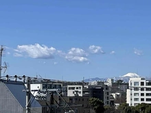 【神奈川県/川崎市宮前区宮崎】ボン・ファミリエ宮崎台 眺望：眺望写真：ズームあり
快晴の日には富士山が望めます。