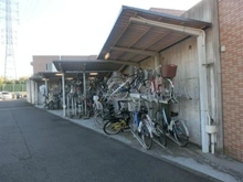 【神奈川県/川崎市高津区末長】セブンフォレストヒルメイプルコート 駐輪場