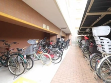 【神奈川県/川崎市高津区二子】パークホームズ二子多摩川フェアアリーナ 駐輪場