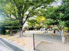 【神奈川県/川崎市宮前区馬絹】ライオンズマンション宮崎台第8 馬絹第二公園（現地より約150m）：