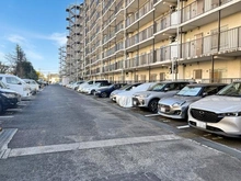 【神奈川県/川崎市高津区坂戸】日商岩井溝の口マンション A棟 駐車場