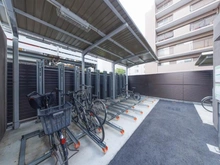 【神奈川県/川崎市高津区久本】プラウド溝の口イースト 駐輪場