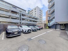 【神奈川県/川崎市高津区久本】プラウド溝の口イースト 駐車場