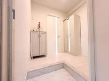 【神奈川県/川崎市高津区二子】溝の口ビル 玄関：家具調度品は価格に含まれません