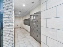 【東京都/多摩市諏訪】 プレシス多摩永山レヴィエ 宅配BOX