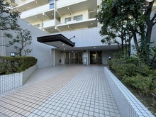 【神奈川県/横浜市金沢区堀口】メゾン横浜能見台 B棟 アプローチ