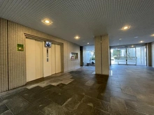 【神奈川県/横浜市金沢区堀口】メゾン横浜能見台 B棟 エントランス