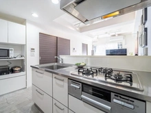 【東京都/新宿区大久保】エム・ブランド新宿戸山公園 キッチン