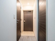 【東京都/新宿区大久保】エム・ブランド新宿戸山公園 玄関