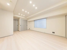 【東京都/中央区日本橋堀留町】ファミール日本橋グランスイートプラザ リビング・ダイニング