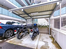 【東京都/新宿区下落合】プラウド高田馬場 共用部：バイク置場