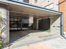 【東京都/新宿区市谷柳町】プラウド市谷柳町 エントランス