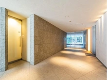 【東京都/新宿区市谷柳町】プラウド市谷柳町 エントランス