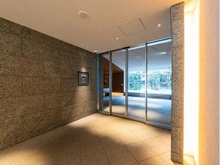 【東京都/新宿区市谷柳町】プラウド市谷柳町 エントランス