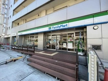 【東京都/新宿区西早稲田】シェフルール西早稲田ラヴィーナ ファミリーマート　新宿戸塚警察署前店（現地より約120m）