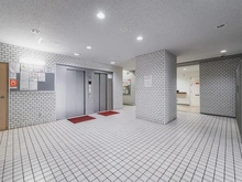 【東京都/新宿区西早稲田】ニューライフ西早稲田 エントランス