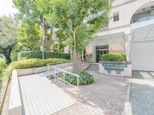 【東京都/新宿区百人町】西戸山タワーホウムズ サウスタワー アプローチ(メインエントランス)