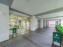 【東京都/新宿区百人町】西戸山タワーホウムズ サウスタワー アプローチ(サブエントランス側)