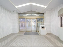 【東京都/新宿区百人町】西戸山タワーホウムズ サウスアネックス エントランス