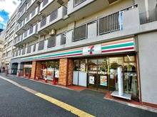 【東京都/新宿区西早稲田】シェフルール西早稲田ラヴィーナ セブンイレブン　女子学習院店（現地より約750m）：