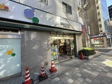 【東京都/中央区日本橋人形町】グランスイート日本橋人形町 マルエツプチ 人形町駅前店（現地より約30m）：当物件の1階です