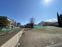 【東京都/三鷹市上連雀】三鷹ロイヤルハイツ 上連雀あんず児童公園（現地より約500m）