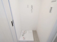 【東京都/港区芝】ライオンズ三田 洗濯機置き場