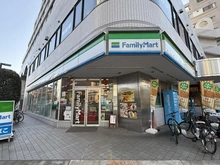 【東京都/武蔵野市境南町】シティテラス武蔵境 ファミリーマート境南通り店（現地より約10m）