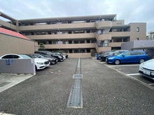 【東京都/武蔵野市境南町】プラネ武蔵境 駐車場