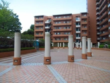 【東京都/武蔵野市八幡町】クラルテ武蔵野 敷地内