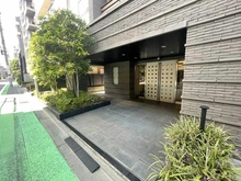 【東京都/新宿区東五軒町】グラツィオーソ神楽坂ウエスト エントランス