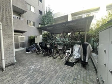 【東京都/新宿区東五軒町】グラツィオーソ神楽坂ウエスト 駐輪場