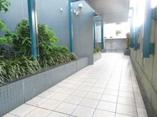 【東京都/三鷹市下連雀】クレッセント三鷹ザ・タワー アプローチ