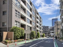 【東京都/新宿区東五軒町】グラツィオーソ神楽坂ウエスト 前面道路