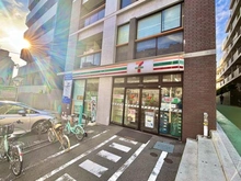 【東京都/新宿区市谷柳町】パークハウス市谷柳町 セブン-イレブン 市谷柳町店（現地より約10m）