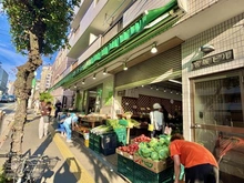 【東京都/新宿区市谷柳町】パークハウス市谷柳町 スターフルーツ牛込柳町店（現地より約20m）