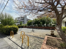 【東京都/三鷹市下連雀】パークハイム三鷹 下連雀そよかぜ児童遊園（現地より約25m）