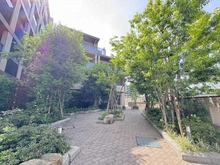 【東京都/武蔵野市境南町】ザ・パークハウス武蔵野境南町 敷地内