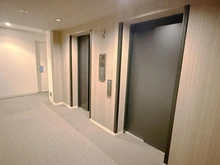 【東京都/三鷹市上連雀】グランドメゾン三鷹フロントレジデンス エレベーターホール