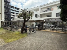 【東京都/武蔵野市境南町】プレジデント武蔵野 駐輪場：有償