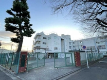 【東京都/三鷹市井口】プレミスト三鷹井口 にしみたか学園　三鷹市立第二中学校（現地より約550m）：